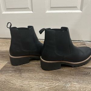 Black Leather Chelsea Boots